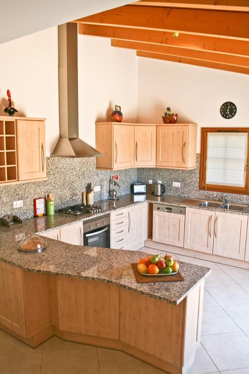 בורגאו Almaverde Village & Spa Resort חדר תמונה